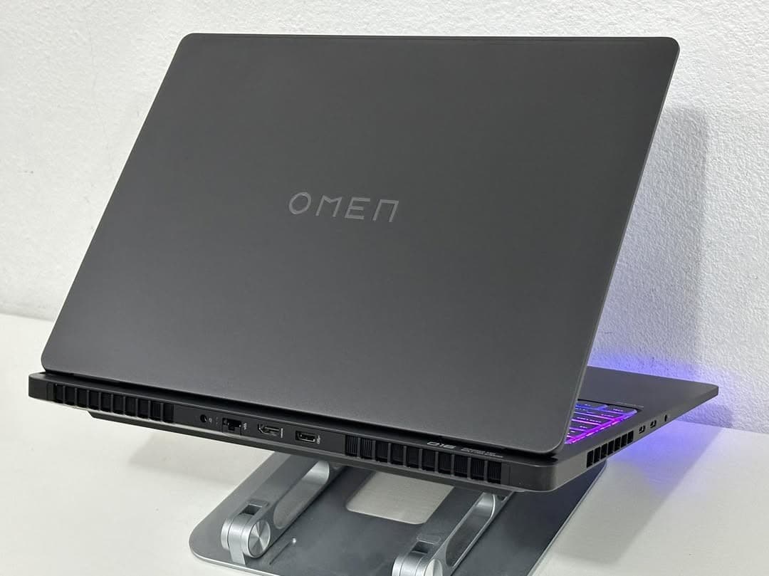 OMEN MAX GAMING LAPTOP 16-AH0097NR - Image 10