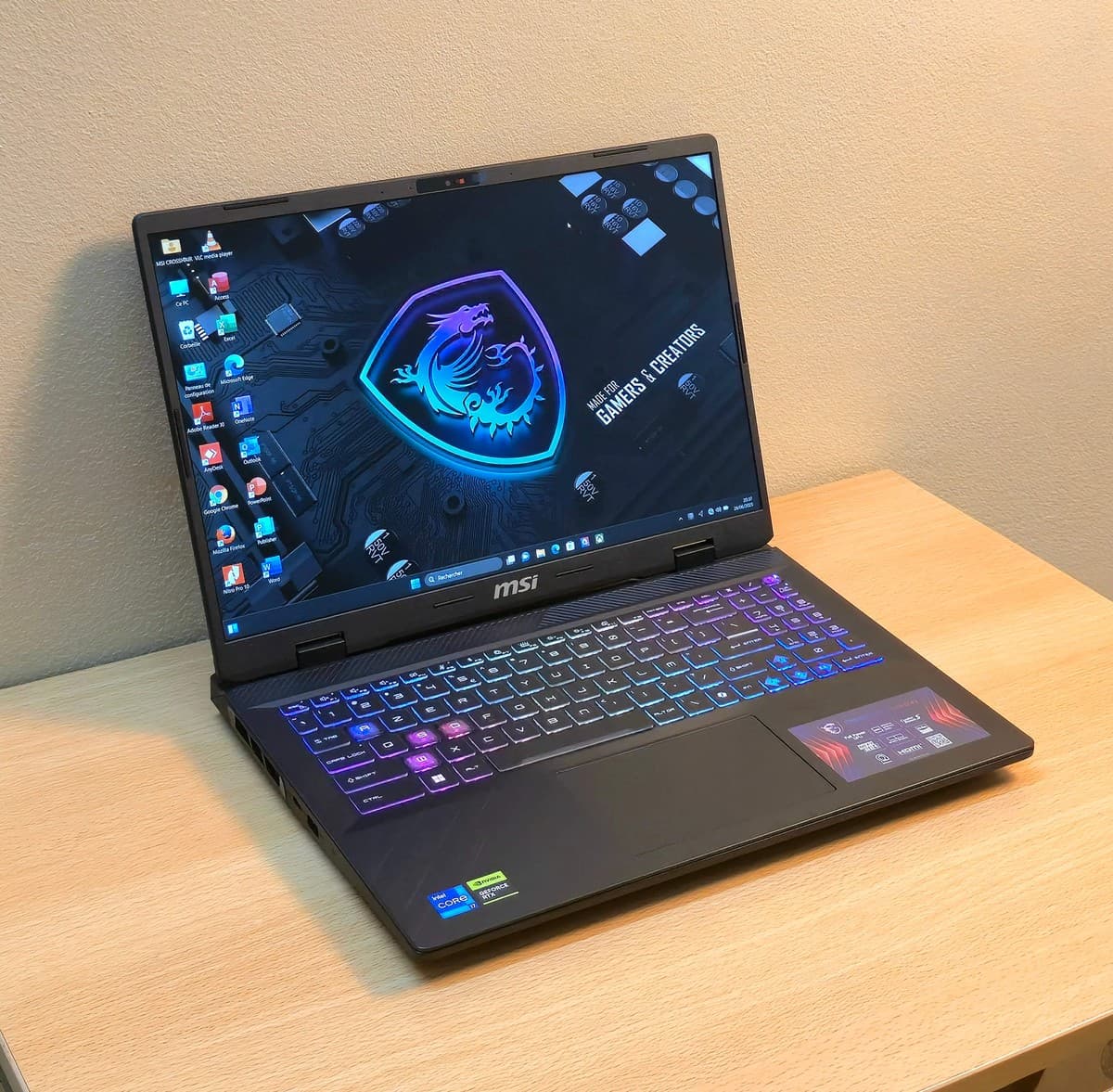 MSI CROSSHAIR 16 HX D14VGKG - Image 1