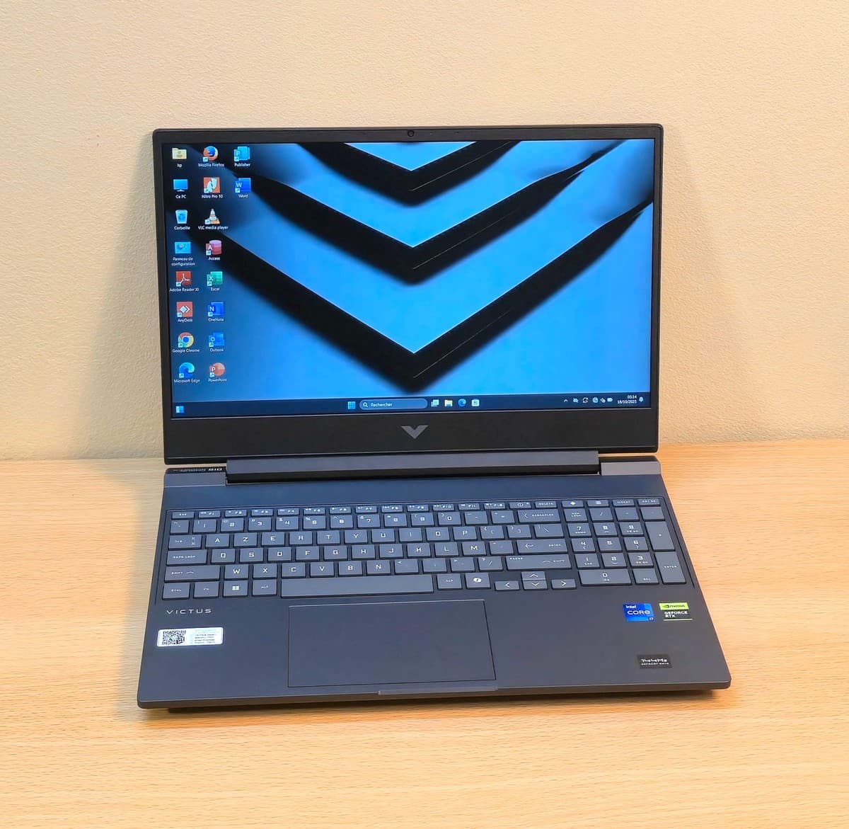 VICTUS BY HP GAMING Laptop 15-fa2352tx - Image 2