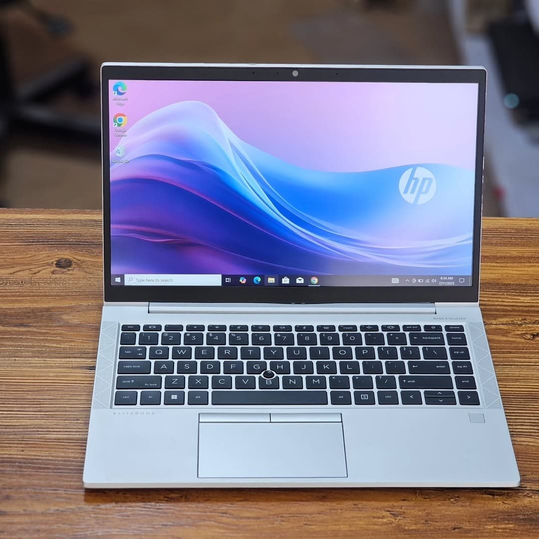 HP EliteBook 845 G8 (4S963EC) / RYZEN 5 Pro 5650 / SSD 256Go / RAM 8Go