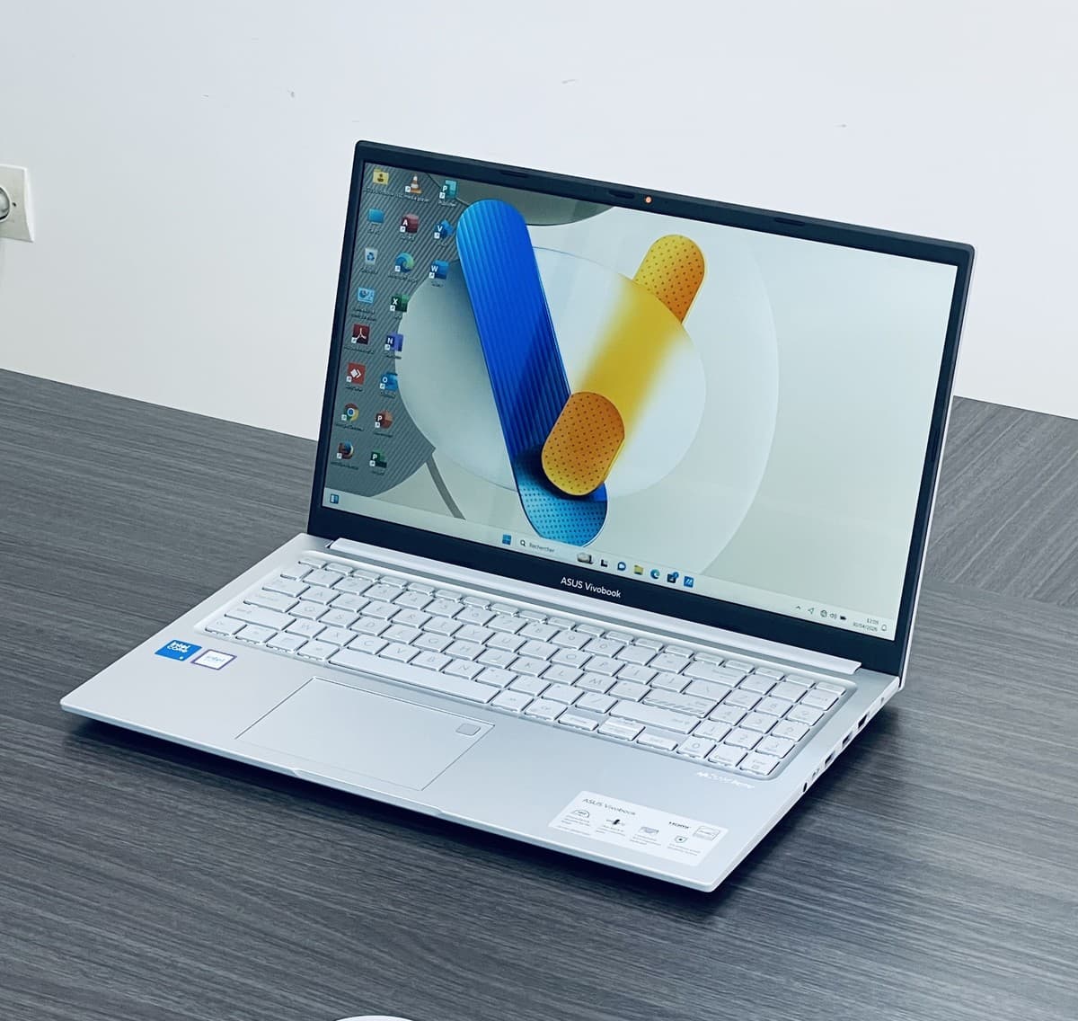 ASUS VivoBook 15 X1504VAP-BS54T - Image 11