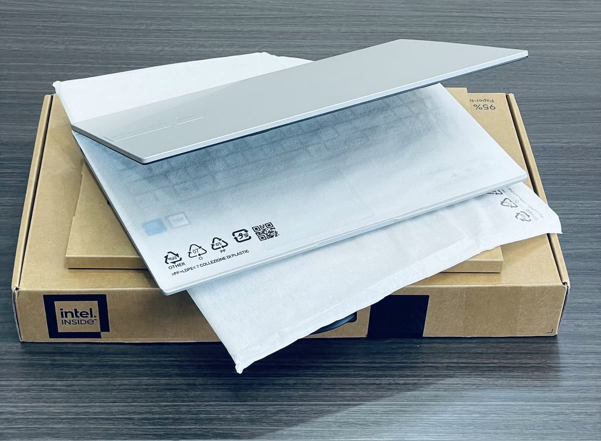 ASUS VivoBook 15 X1504VAP-BS54T - Image 8