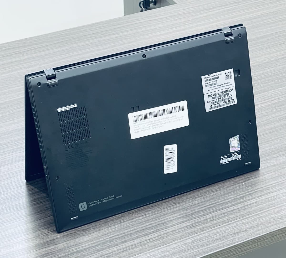LENOVO ThinkPad X1 Carbon GEN 8 - Image 10