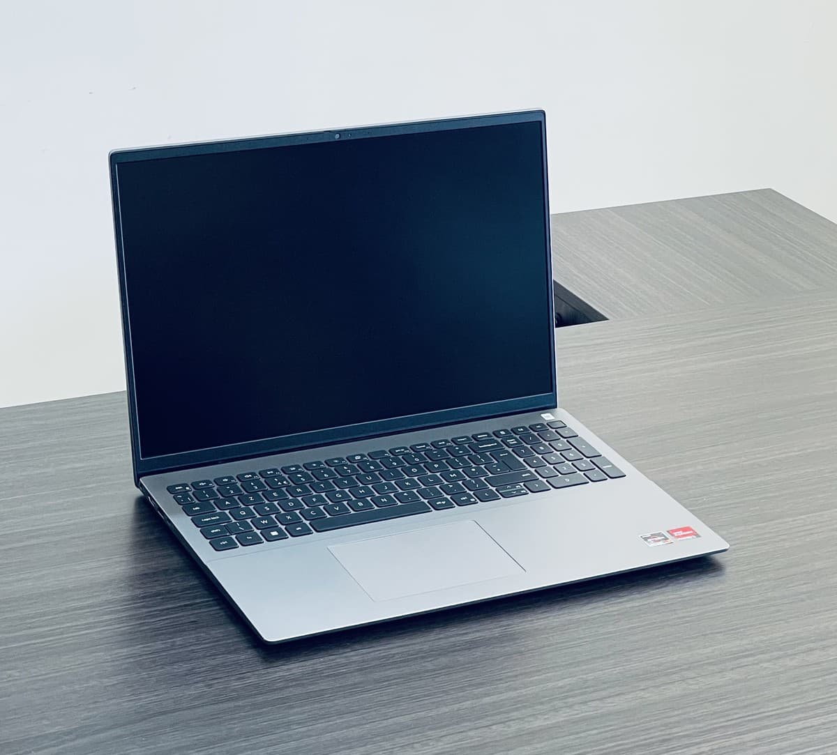 Dell Vostro 16 5635 / Ryzen™ 7 7730U / SSD 512Go / RAM 16Go - Image 3
