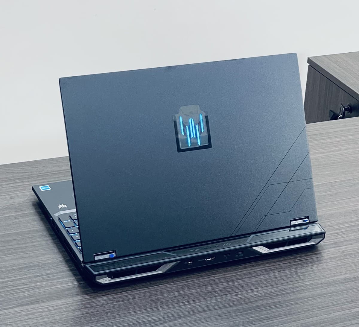 ACER PREDATOR HELIOS NEO 16 AI (PHN16-73) - Image 11
