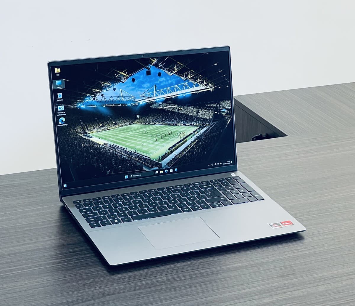 Dell Vostro 16 5635 / Ryzen™ 7 7730U / SSD 512Go / RAM 16Go