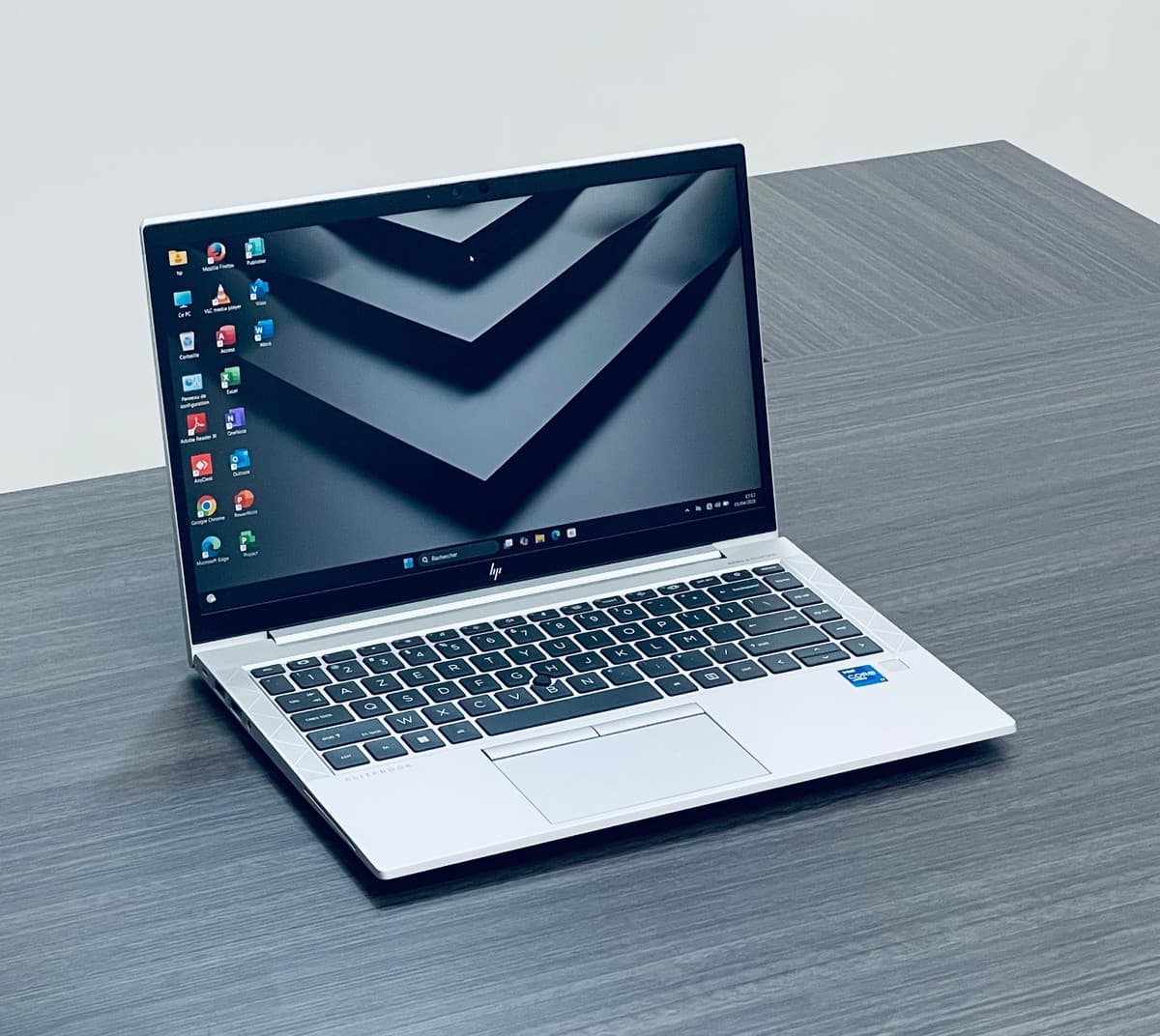 HP EliteBook 840 G8 / Écran Tactile / SSD 512Go / Ram 16Go / Intel®️ Core™️ i7-1185G7U - Image 4