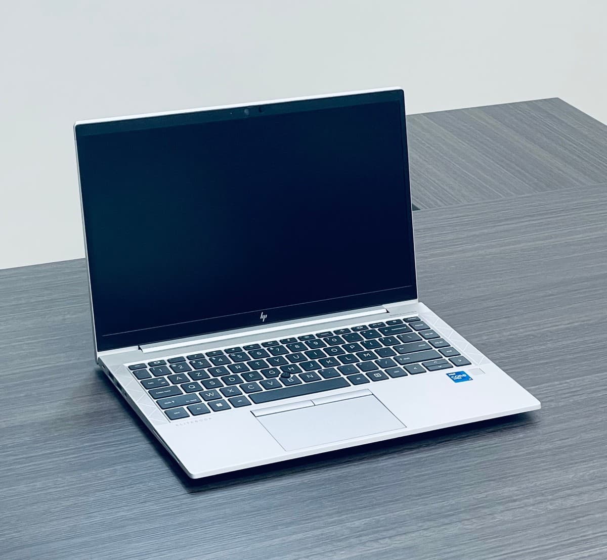 HP EliteBook 840 G8 / Écran Tactile / SSD 512Go / Ram 16Go / Intel®️ Core™️ i7-1185G7U - Image 5