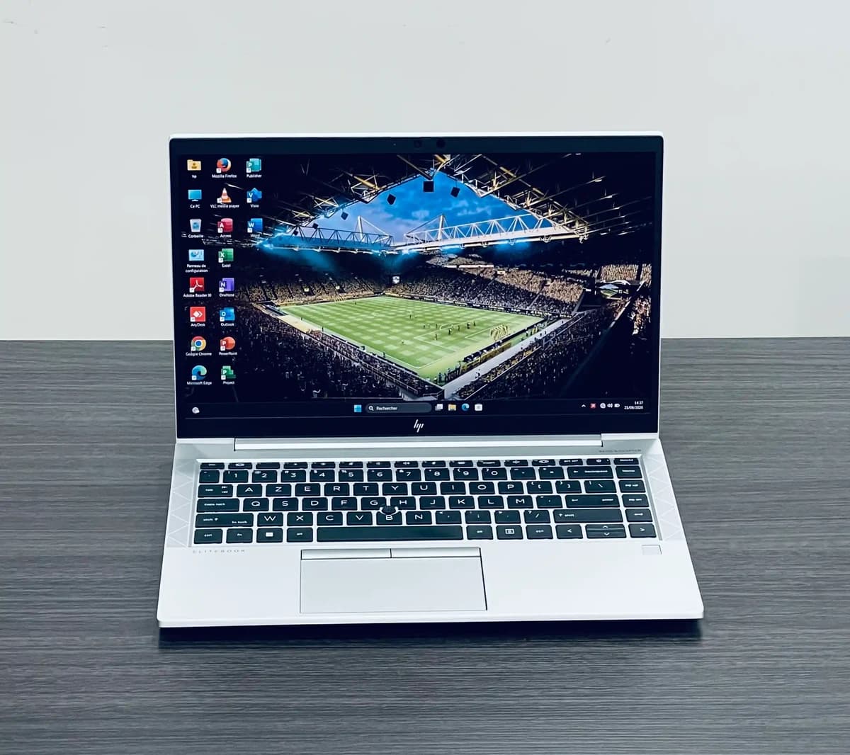 HP EliteBook 845 G8 (64V22UC#ABA) - AMD Ryzen™ 3 Pro 5450U - Image 2