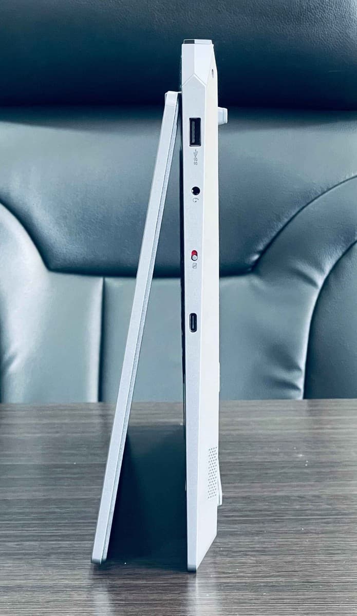 Lenovo LOQ 15AHP9 (83DX00F2PB) - Image 10