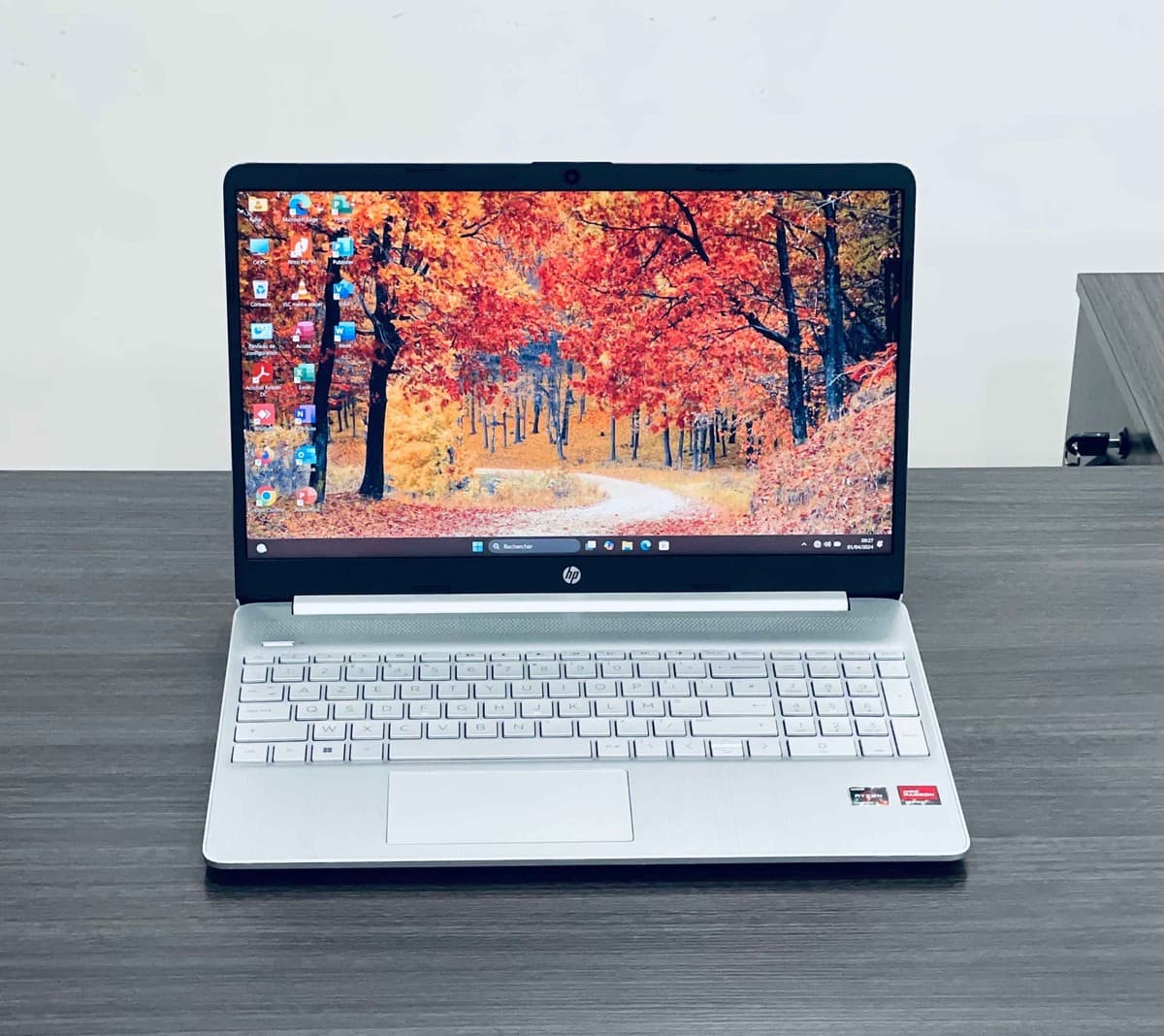 HP Laptop 15s-EQ2XXX (4J6H1EA#ABU) - Image 2